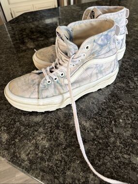 Vans High-Top Women’s Sneakers - Pastel Tie-Dye Pink